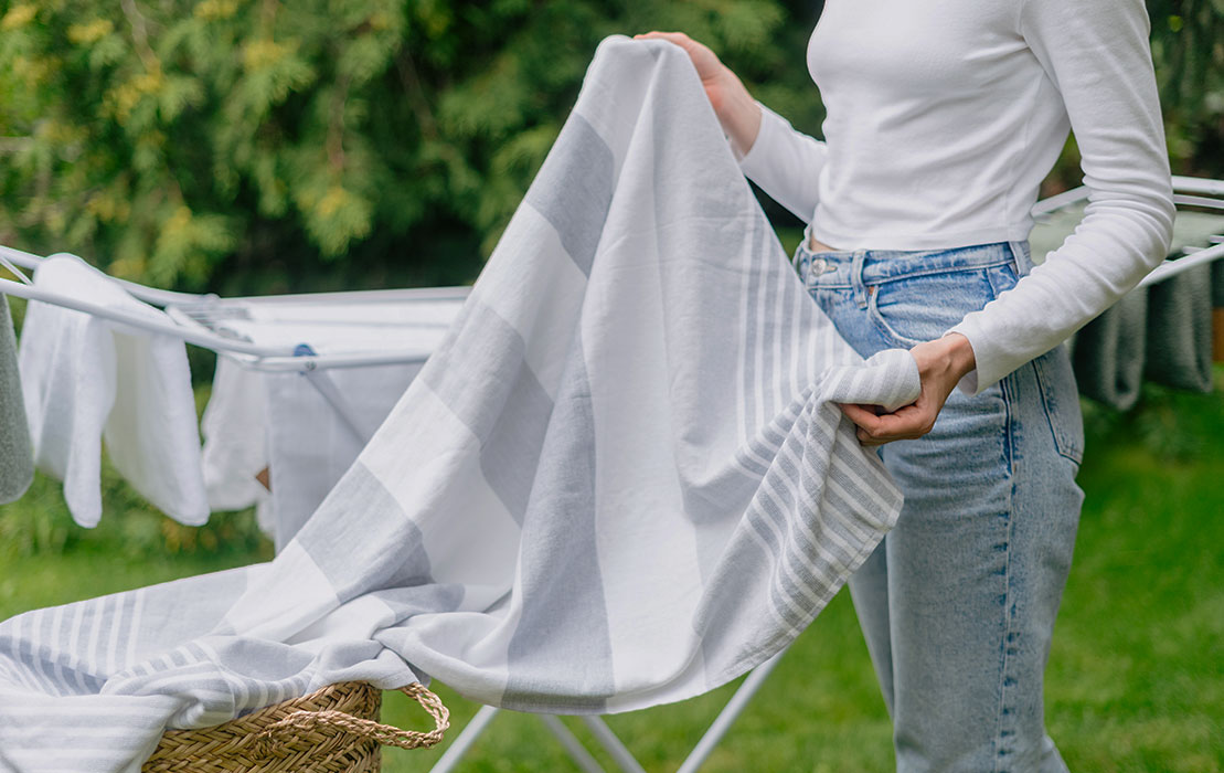Comment laver les draps blancs et le linge de lit - Evernew Detergent